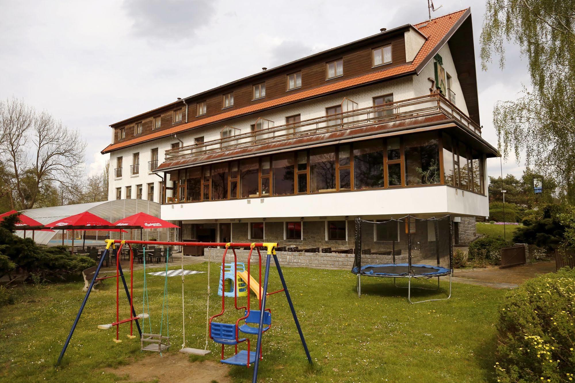 Resort Hotel Zvikov Zvíkovské Podhradí Εξωτερικό φωτογραφία