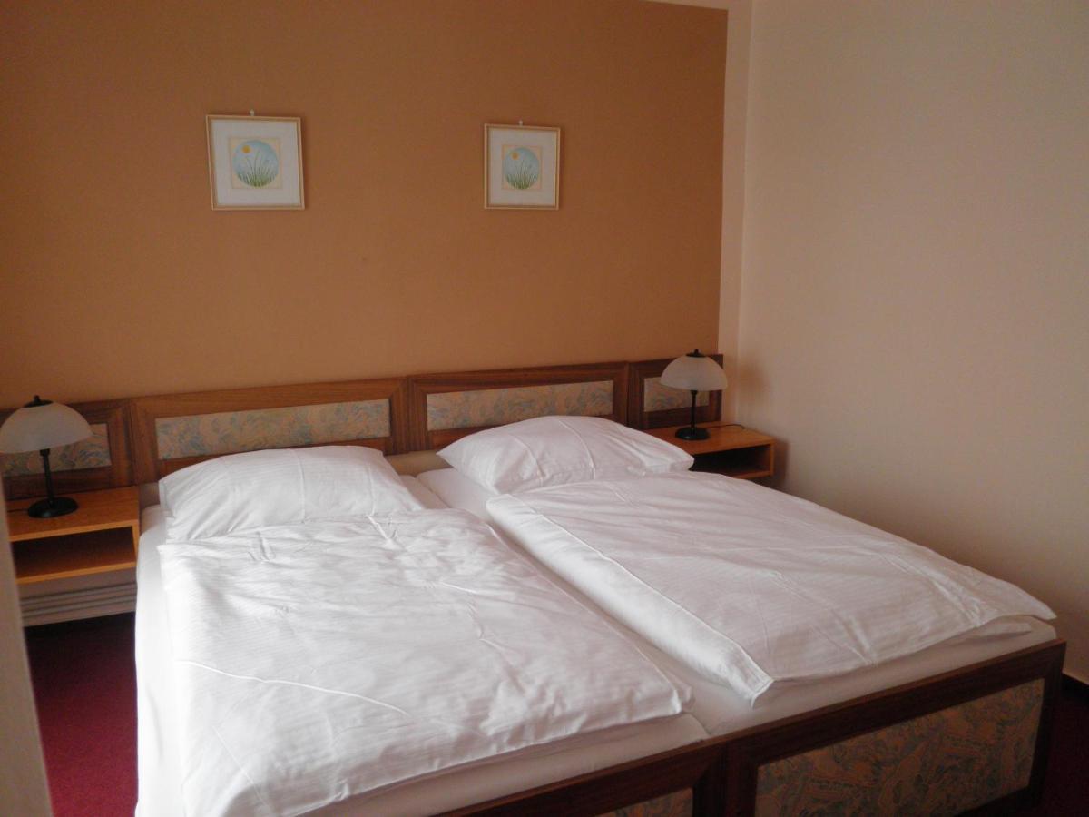 Resort Hotel Zvikov Zvíkovské Podhradí Εξωτερικό φωτογραφία